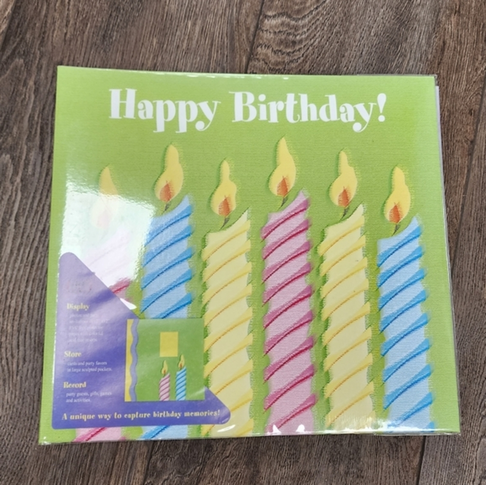 Happy‎ Birthday Scrapbook